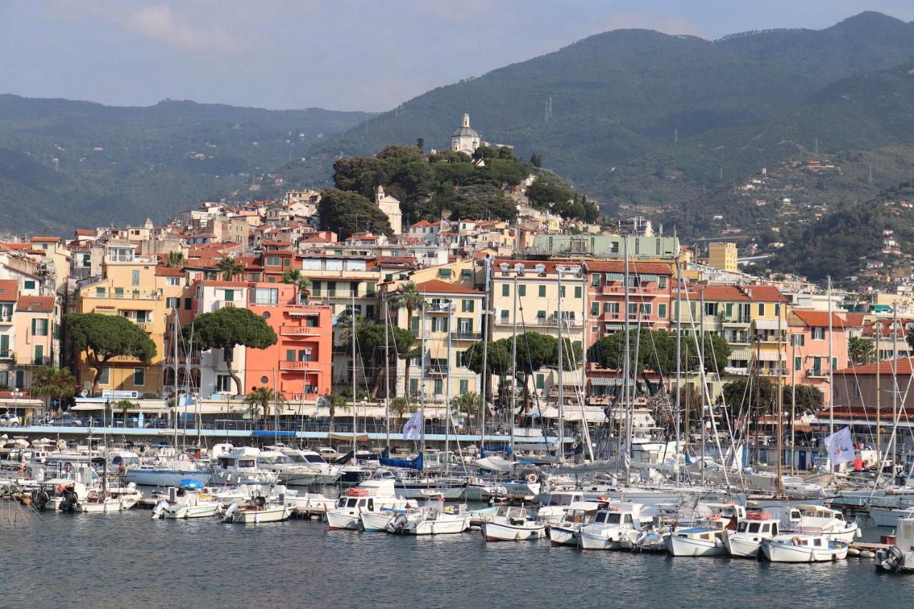 Kadevi Sanremo - Centralissimo, Vicino Al Mare, Garage Sempre Disponibile, Bici Ad Uso Gratuito- Exterior foto